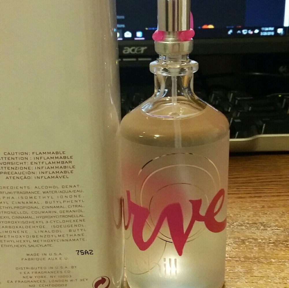 Perfume - Picture 2 of 4